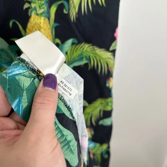 Tommy Bahama‎ Women's Silk Halter Dress Tropical Parrot Pineapple Print 4 - Picture 7 of 8